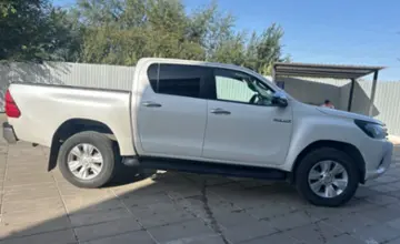 Toyota Hilux 2018 года за 14 500 000 тг. в Уральск фото 4