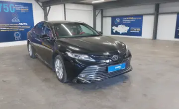 Toyota Camry 2019 года за 14 000 000 тг. в Астана фото 2