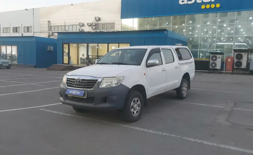Toyota Hilux 2013 года за 5 800 000 тг. в Алматы