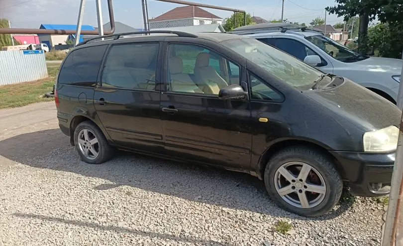 Volkswagen Sharan 2002 года за 2 700 000 тг. в Уральск