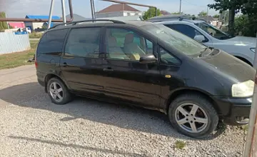 Volkswagen Sharan 2002 года за 2 700 000 тг. в Уральск фото 1
