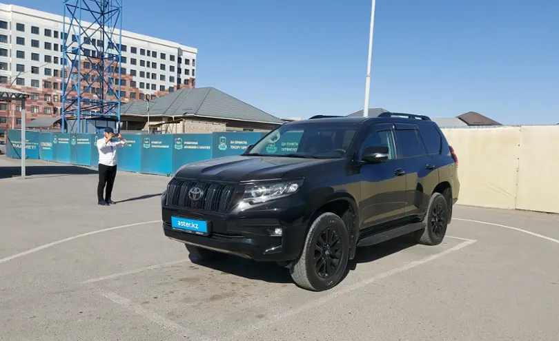 Toyota Land Cruiser Prado 2021 года за 40 000 000 тг. в Шымкент