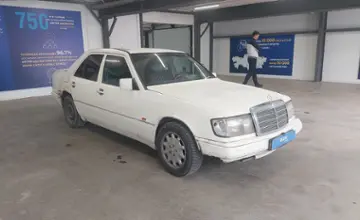 Mercedes-Benz W124 1989 года за 1 400 000 тг. в Астана фото 2