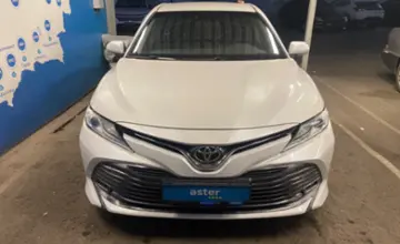 Toyota Camry 2018 года за 10 000 000 тг. в Алматы фото 2