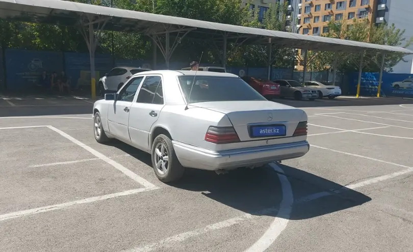 Mercedes-Benz E-Класс 1993 года за 2 200 000 тг. в Алматы фото 4