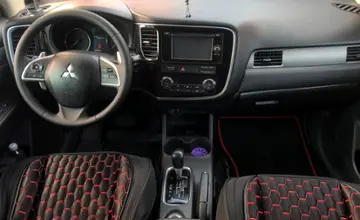 Mitsubishi Outlander 2013 года за 7 000 000 тг. в Алматы