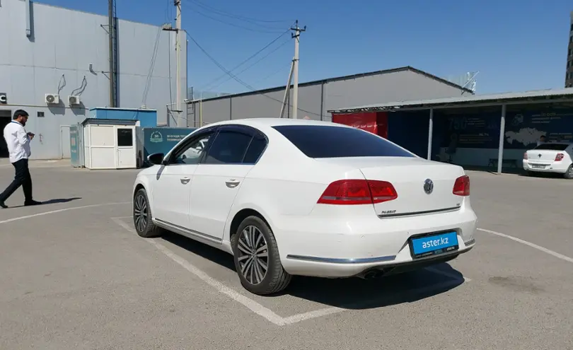 Volkswagen Passat 2012 года за 6 000 000 тг. в Шымкент фото 4