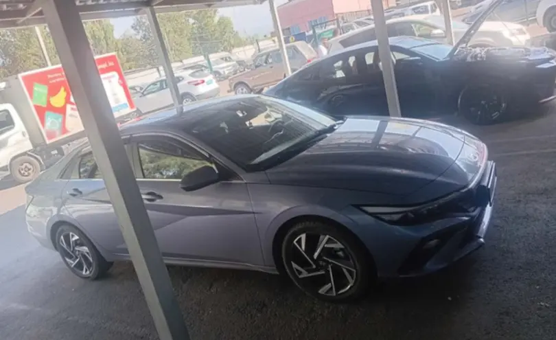 Hyundai Elantra 2023 года за 8 200 000 тг. в Алматы фото 4
