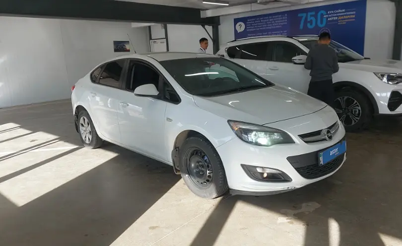 Opel Astra 2014 года за 6 000 000 тг. в Астана фото 2