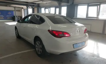 Opel Astra 2014 года за 6 000 000 тг. в Астана фото 4
