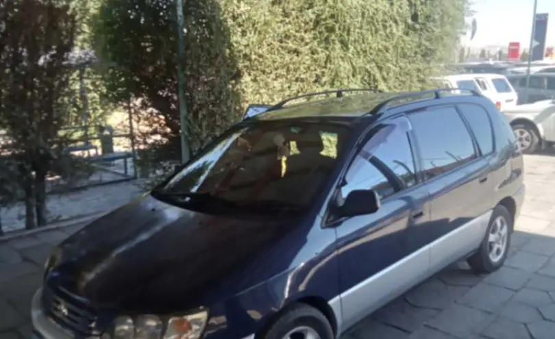 Toyota Ipsum 1997 года за 3 000 000 тг. в Талдыкорган
