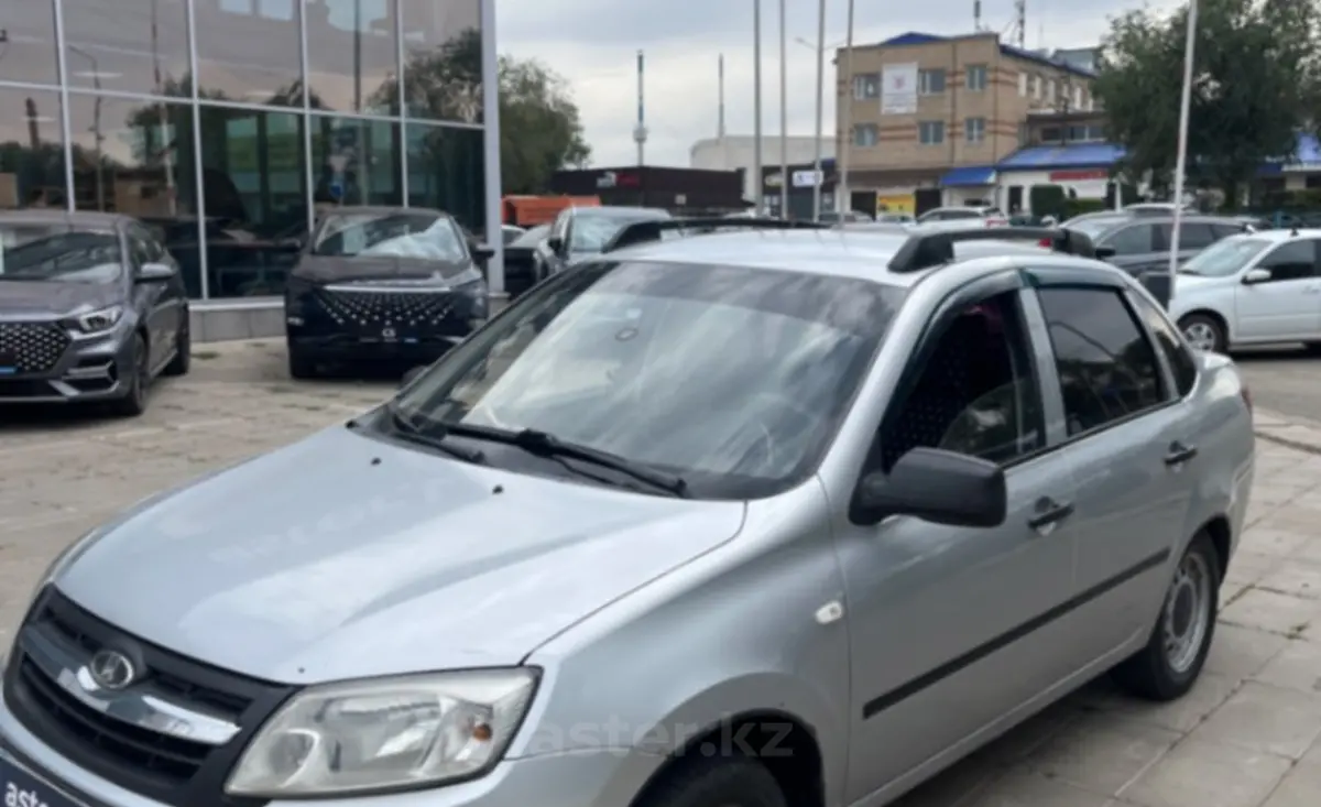 LADA (ВАЗ) Granta 2012 года за 2 000 000 тг. в Уральск
