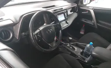 Toyota RAV4 2018 года за 12 000 000 тг. в Астана фото 5