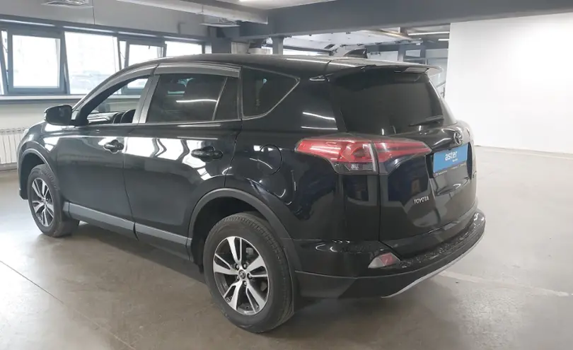 Toyota RAV4 2018 года за 12 000 000 тг. в Астана фото 4