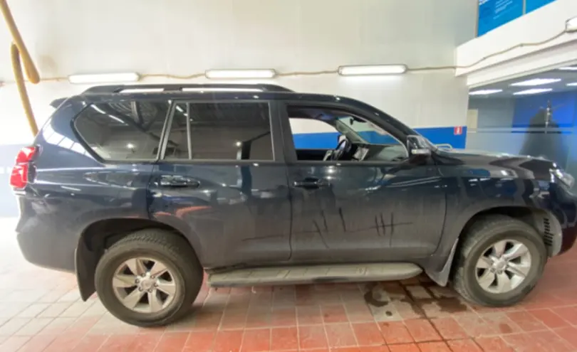 Toyota Land Cruiser Prado 2021 года за 27 000 000 тг. в Астана фото 4