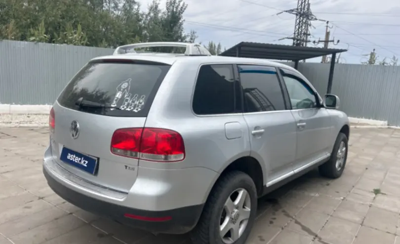 Volkswagen Touareg 2006 года за 5 000 000 тг. в Уральск фото 5