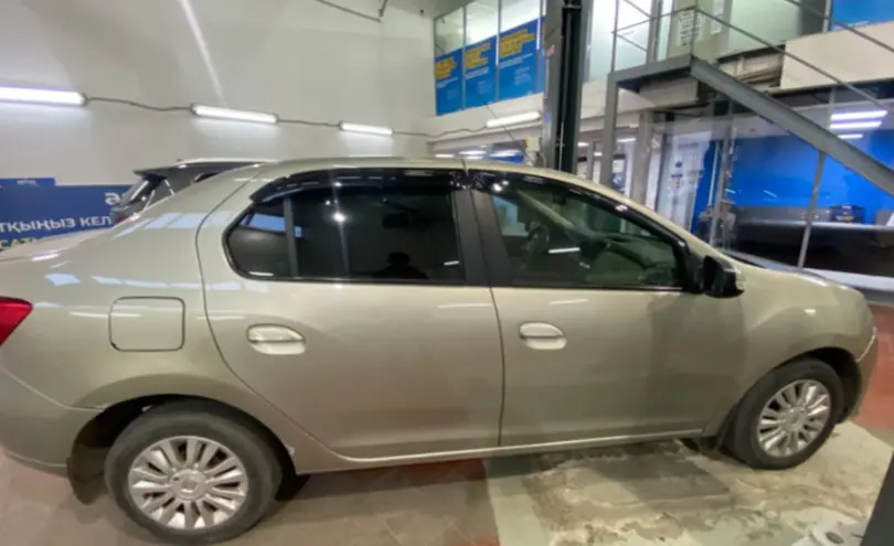 Renault Logan 2015 года за 3 300 000 тг. в Астана фото 4
