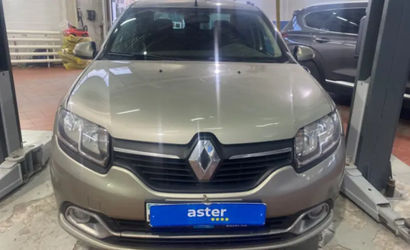 Renault Logan 2015 года за 3 300 000 тг. в Астана фото 2