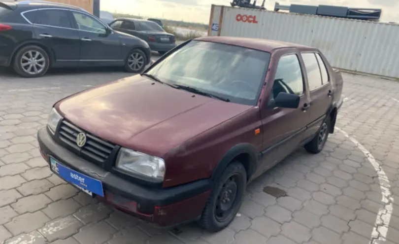 Volkswagen Vento 1994 года за 900 000 тг. в Караганда