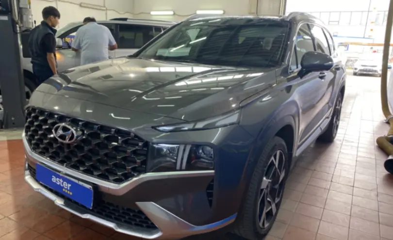 Hyundai Santa Fe 2022 года за 16 000 000 тг. в Астана