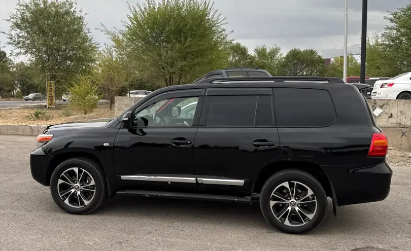 Toyota Land Cruiser 2010 года за 18 000 000 тг. в Алматы