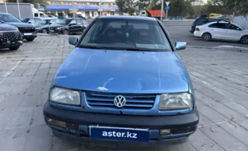Volkswagen Vento 1992 года за 800 000 тг. в Уральск фото 2