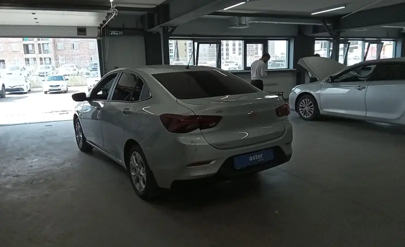 Chevrolet Onix 2024 года за 9 200 000 тг. в Астана фото 4