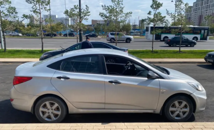 Hyundai Solaris 2011 года за 4 300 000 тг. в Астана фото 4