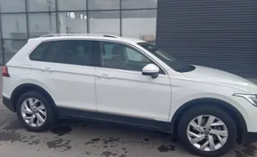 Volkswagen Tiguan 2021 года за 14 900 000 тг. в Петропавловск фото 4