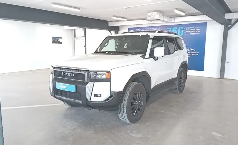 Toyota Land Cruiser Prado 2024 года за 40 000 000 тг. в Астана