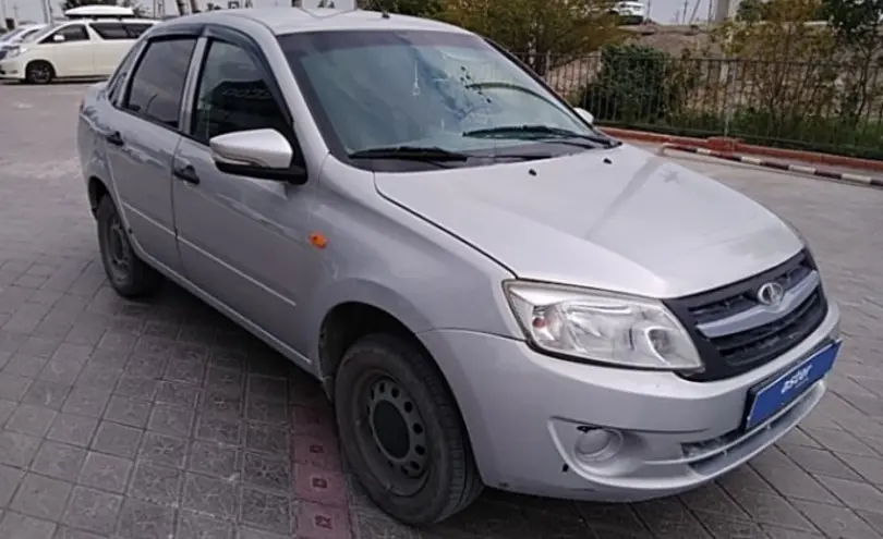 LADA (ВАЗ) Granta 2013 года за 2 500 000 тг. в Атырау фото 3