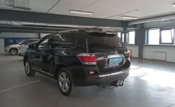Toyota Highlander 2012 года за 13 000 000 тг. в Астана фото 4