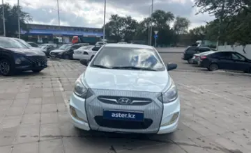 Hyundai Accent 2011 года за 2 600 000 тг. в Уральск фото 2
