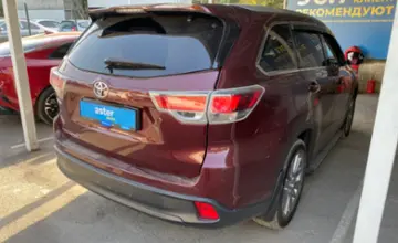 Toyota Highlander 2014 года за 15 000 000 тг. в Алматы