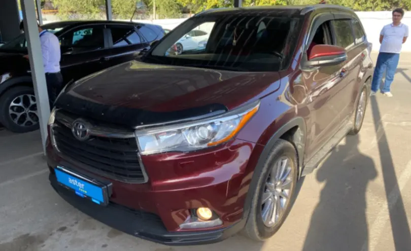 Toyota Highlander 2014 года за 15 000 000 тг. в Алматы