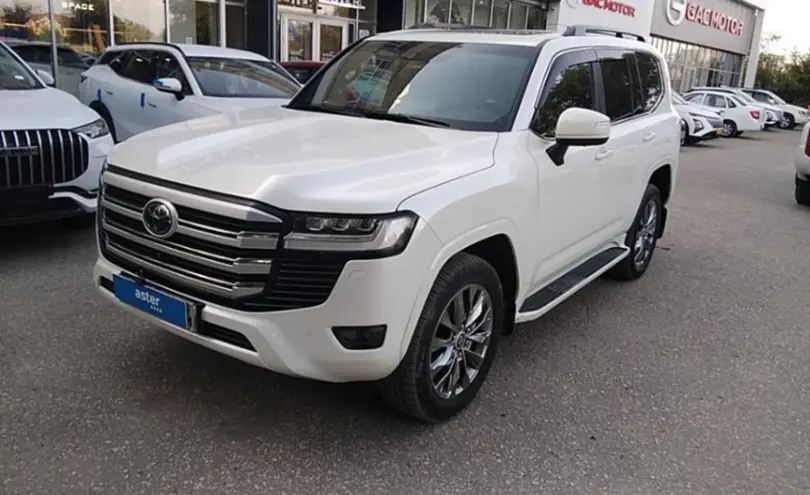 Toyota Land Cruiser 2022 года за 55 000 000 тг. в Актобе