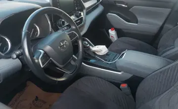 Toyota Highlander 2022 года за 24 900 000 тг. в Астана фото 5