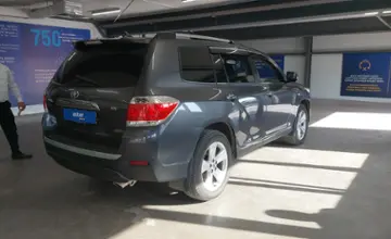 Toyota Highlander 2011 года за 12 000 000 тг. в Астана фото 3