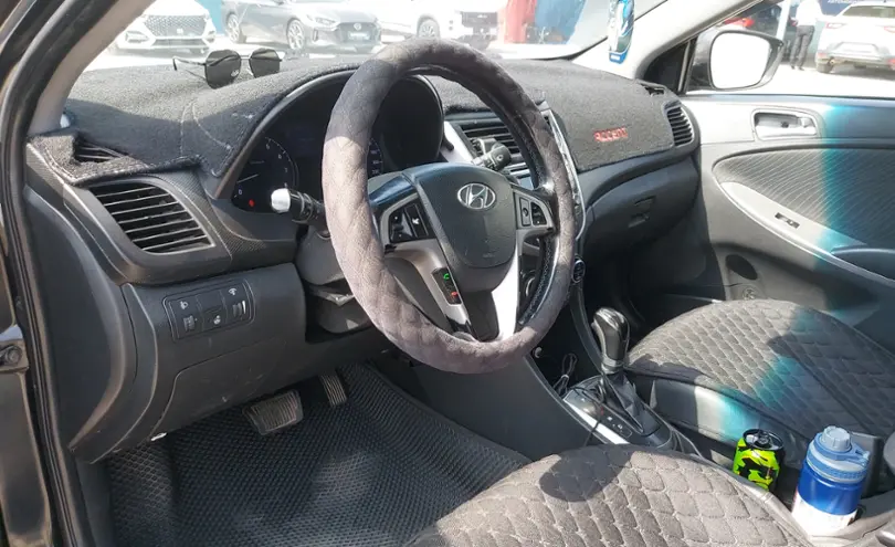 Hyundai Solaris 2014 года за 4 800 000 тг. в Шымкент фото 5