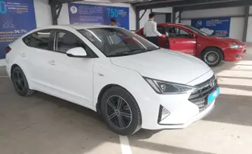 Hyundai Elantra 2019 года за 7 500 000 тг. в Астана фото 2