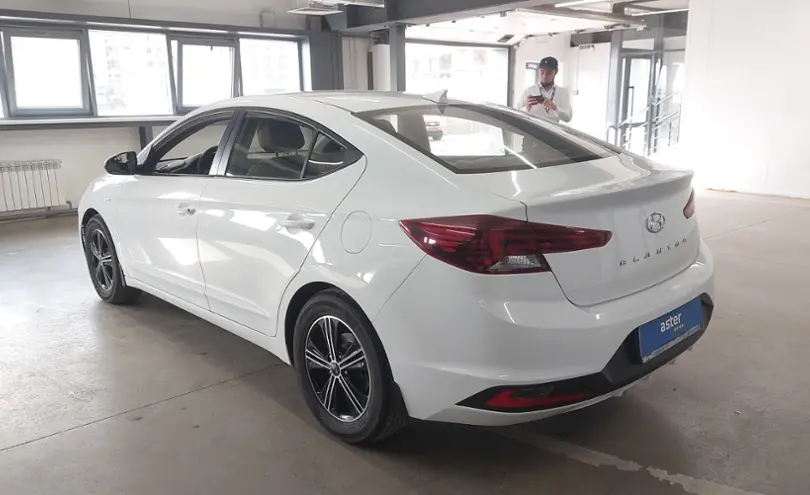 Hyundai Elantra 2019 года за 7 500 000 тг. в Астана фото 4