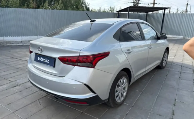 Hyundai Accent 2021 года за 7 000 000 тг. в Уральск фото 5