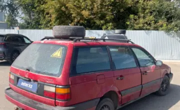 Volkswagen Passat 1992 года за 700 000 тг. в Уральск
