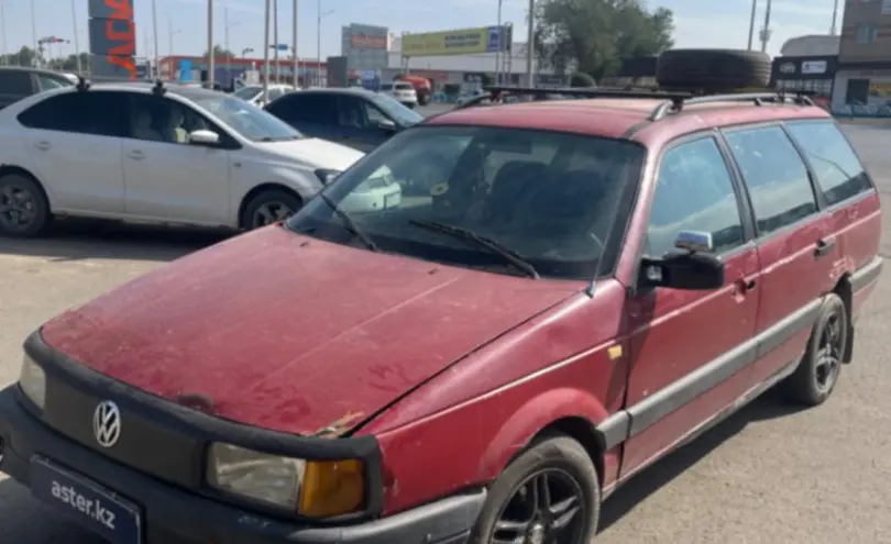 Volkswagen Passat 1992 года за 700 000 тг. в Уральск