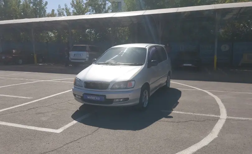 Toyota Ipsum 1996 года за 2 000 000 тг. в Алматы