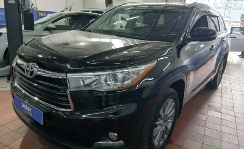 Toyota Highlander 2014 года за 16 000 000 тг. в Астана