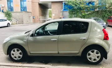 Renault Sandero 2013 года за 4 100 000 тг. в Астана фото 1