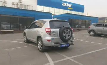 Toyota RAV4 2010 года за 7 550 000 тг. в Алматы фото 4