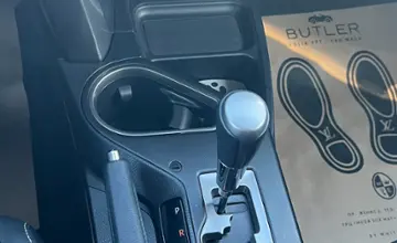 Toyota RAV4 2019 года за 16 000 000 тг. в Астана