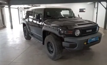 Toyota FJ Cruiser 2015 года за 17 000 000 тг. в Астана фото 2
